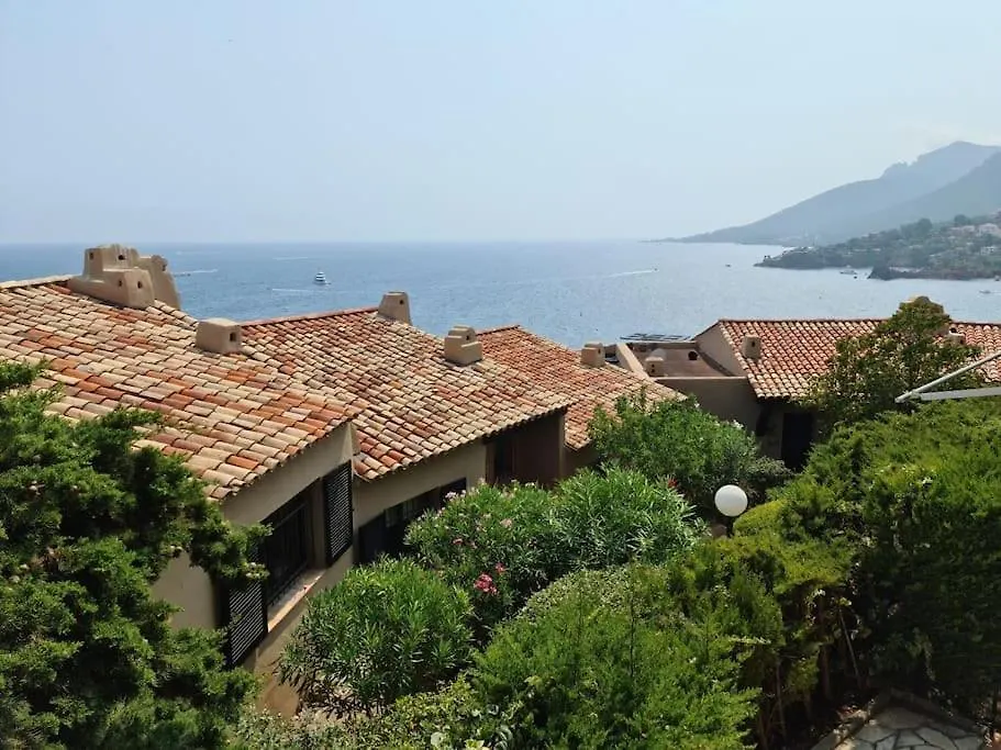 Grand Studio 35 M2 Avec Mezzanine Et Vue Mer Théoule-sur-Mer Francia